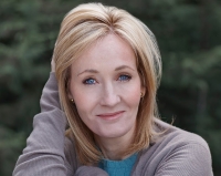 Rowling, accuse di transfobia: 